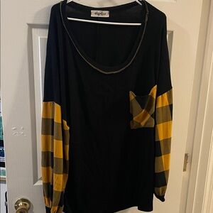 Haptics 3X Black and Yellow Plaid Sleeve Top